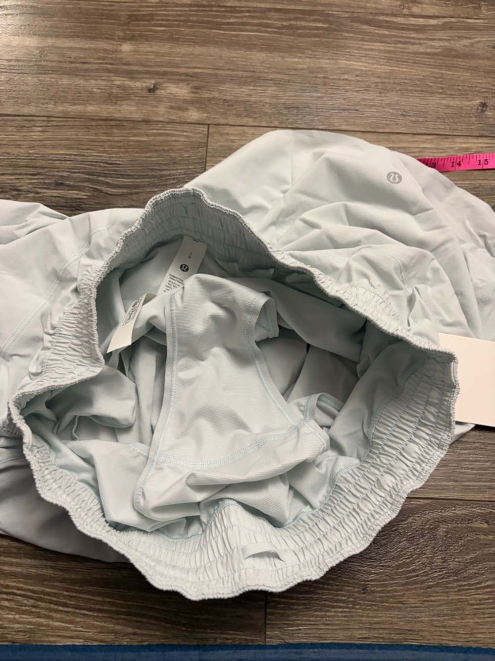 NWT Lululemon Shake It Out High-Rise Running Short 2.5" (Ocean Air) Size L - Picture 3 of 9